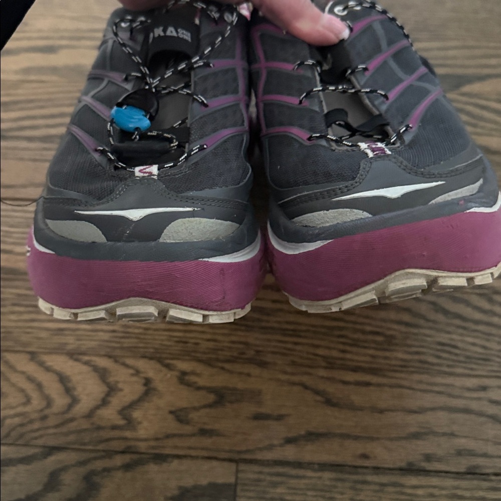 Hoka One One Hubble Women's Dark Gray and Pink Athletic-9 - Picture 5 of 11